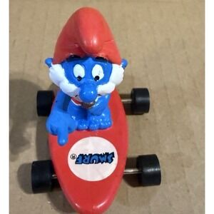 Vintage Papa Smurf Hardee's Red Skateboard Figure Toy PVC Figurine Applause Peyo